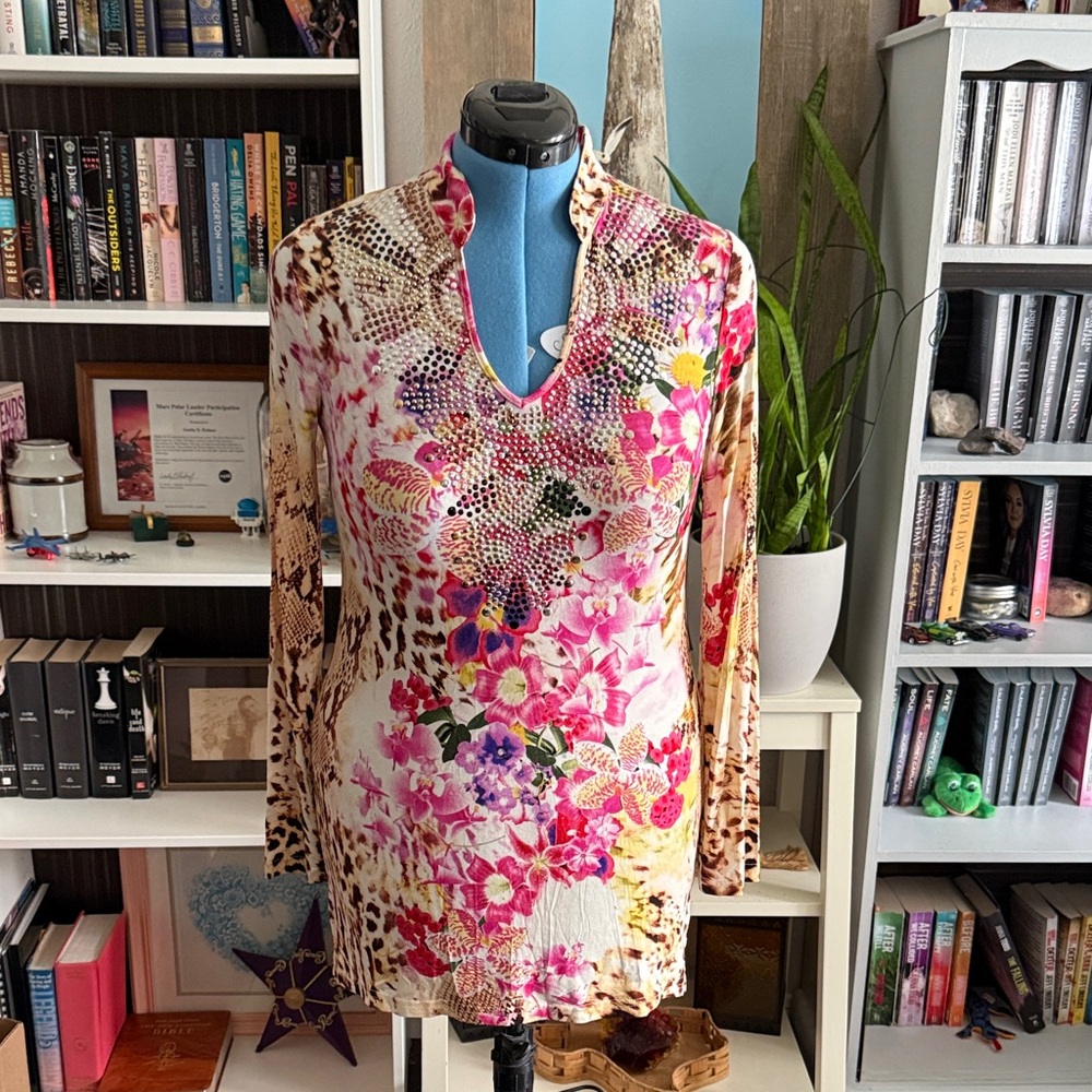V Cristina Pink and Cream Floral Tunic